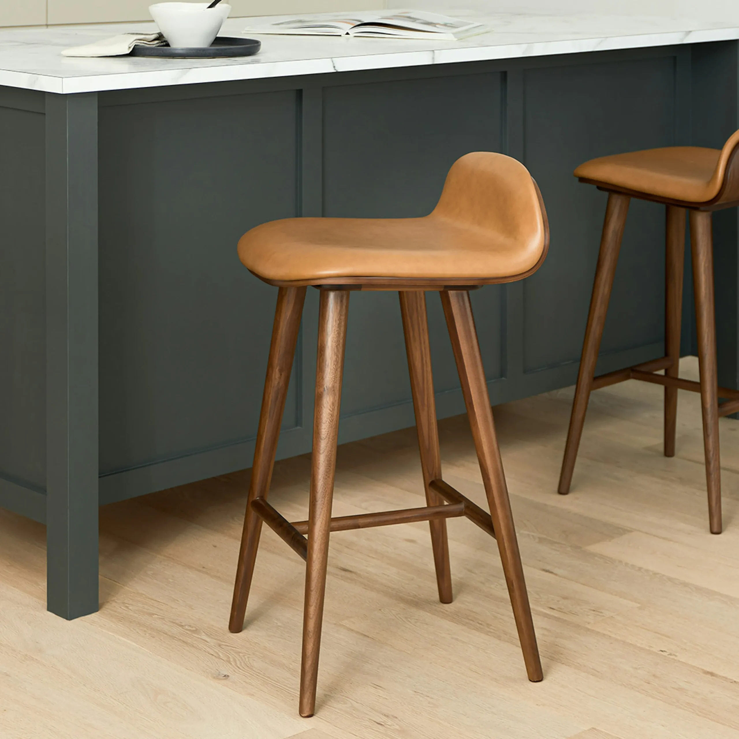 Sede Leather Counter Stool - Walnut and Toscana Tan - Image 2