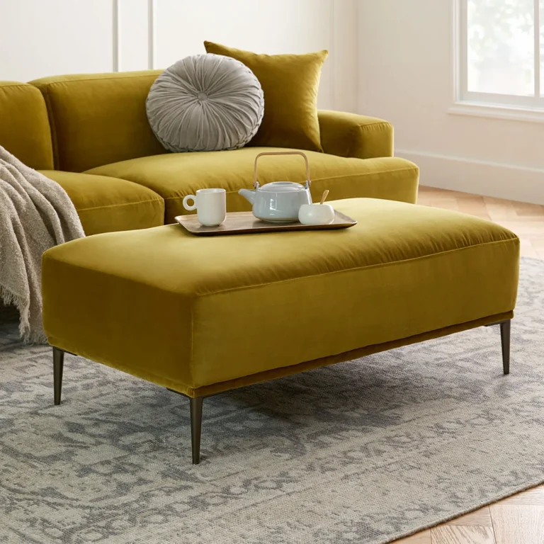 Abisko 45.5_ Velvet Ottoman - Plush Yarrow Gold