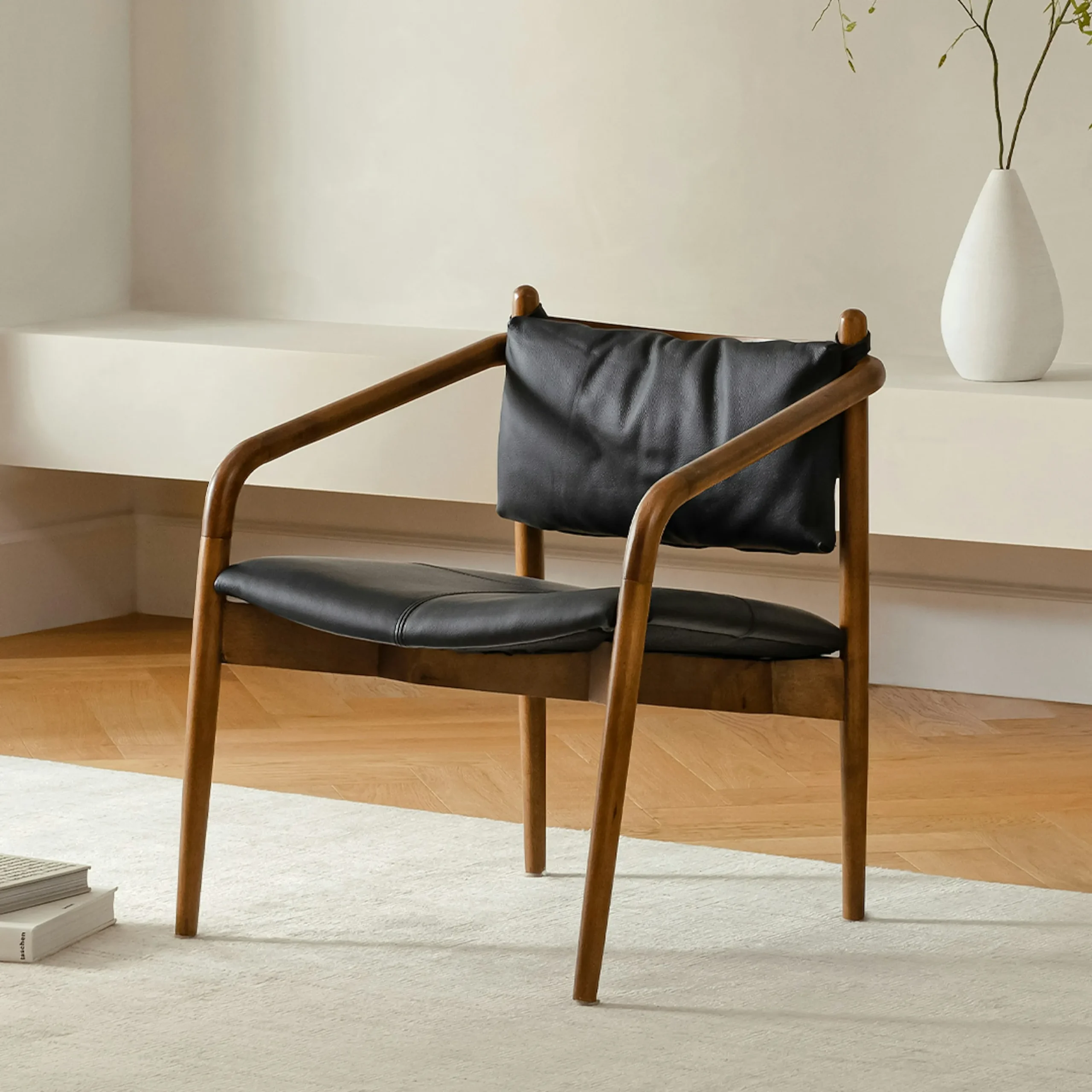 Lento 25_ Leather Lounge Chair - Black