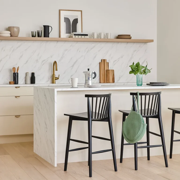 Rus Counter Stool - Black