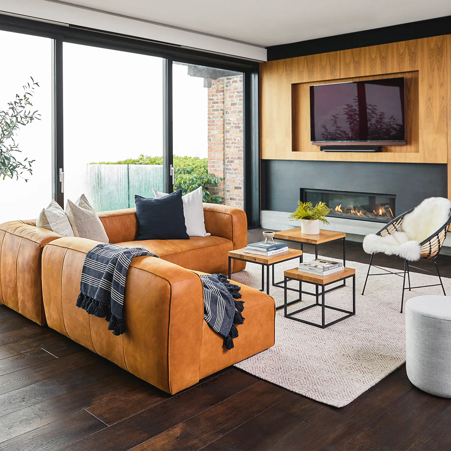 Cigar 94.5_ Leather Reversible Sectional - Rawhide Tan - Image 3