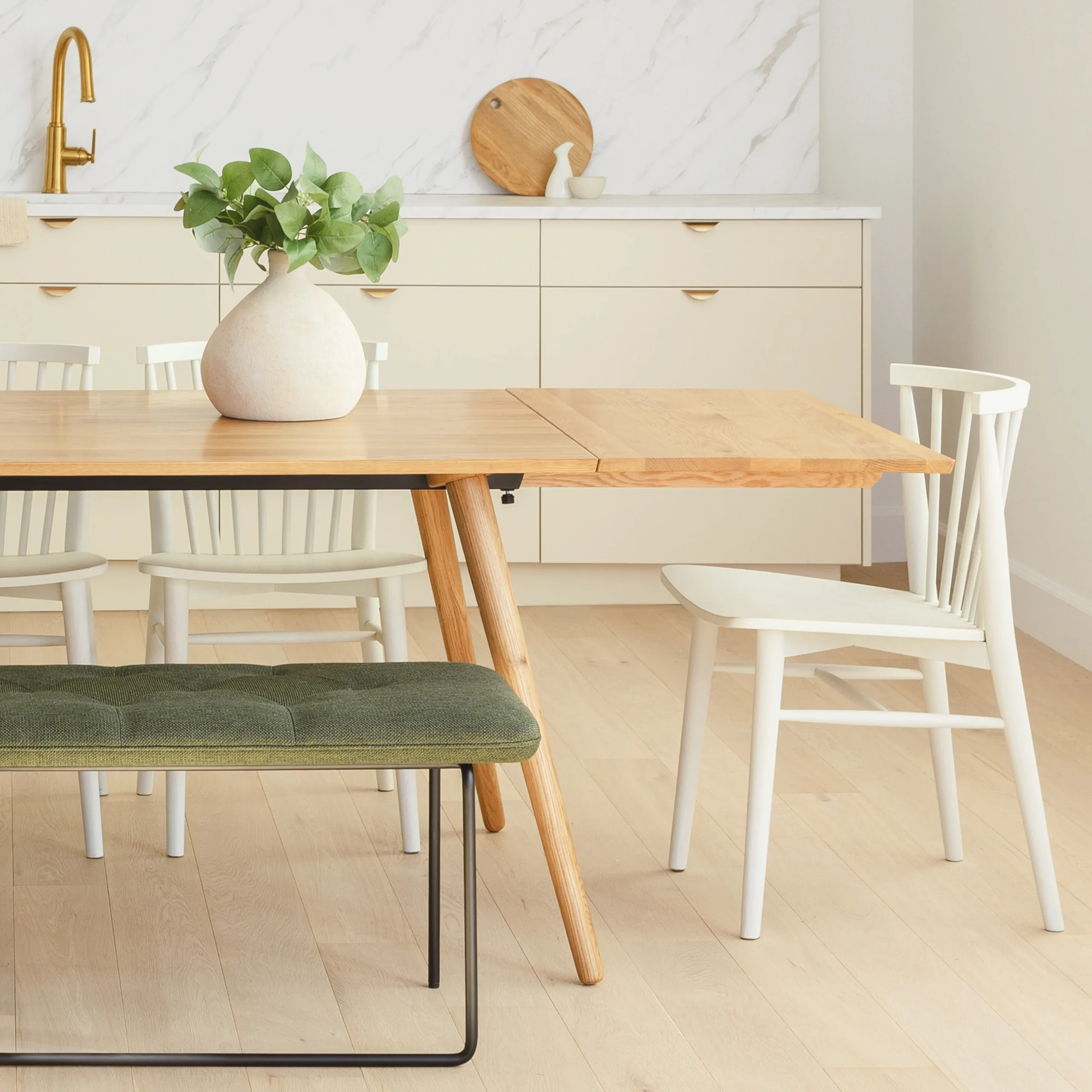 Seno 71_ - 110_ Extendable Dining Table - Oak - Image 4