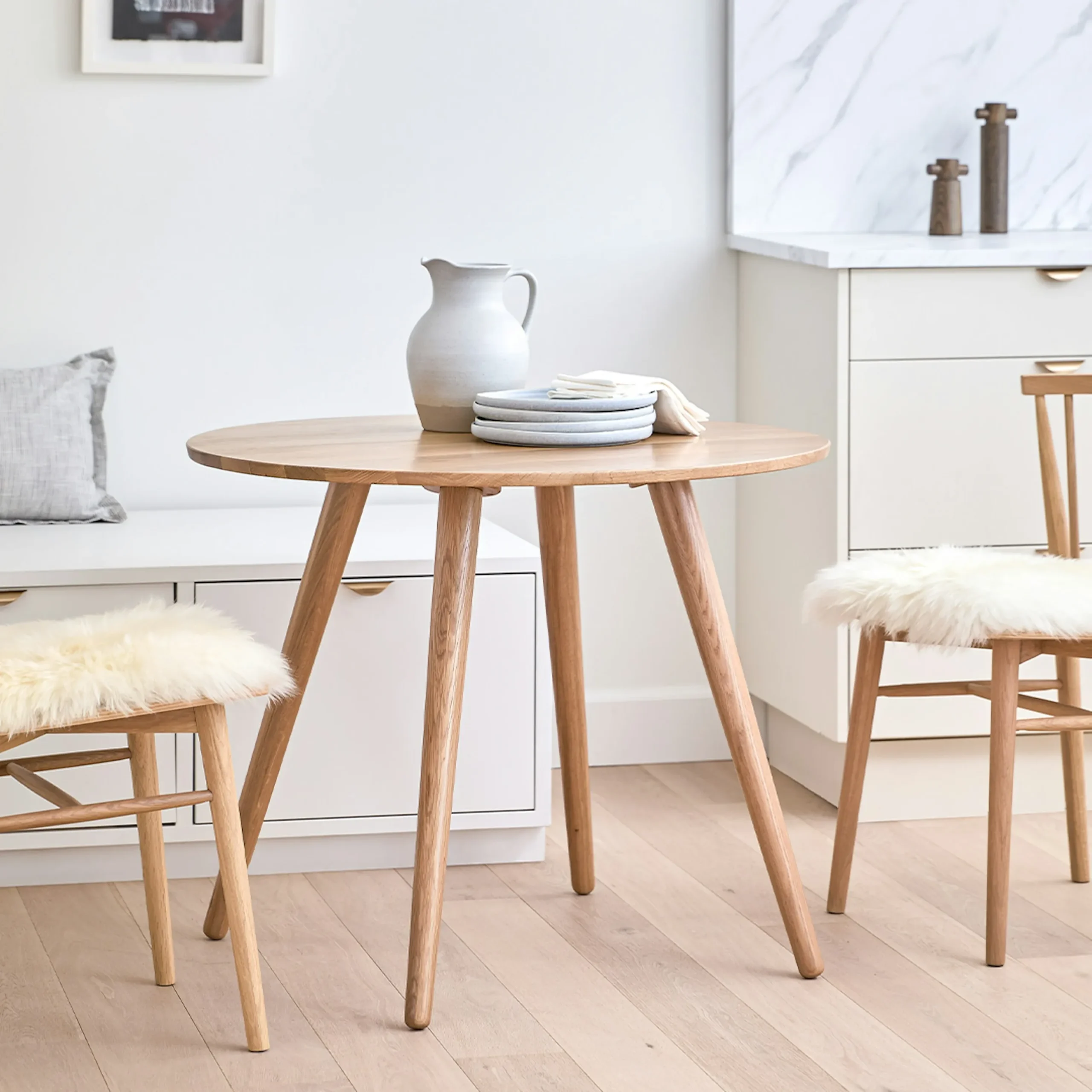 Seno 36_ Round Dining Table - Oak - Image 4
