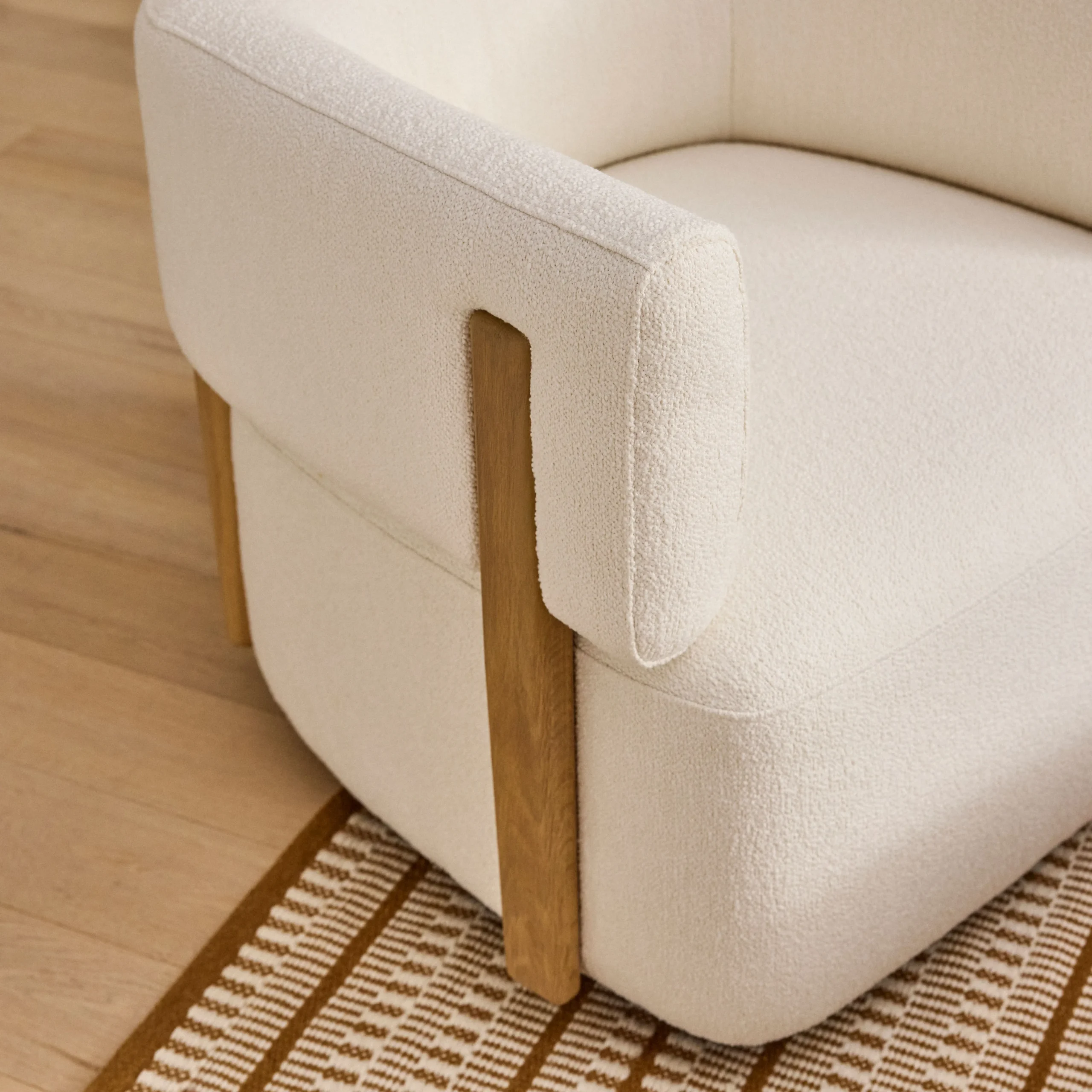 Julie 32_ Swivel Chair - Ivory Wool Bouclé - Image 5