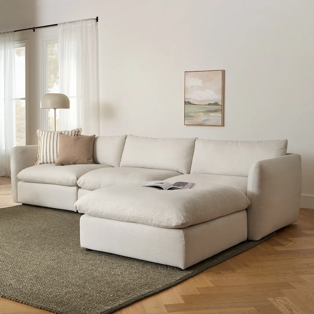 Leigh 131.5_ Modular Sectional - Silver Ivory - Image 4