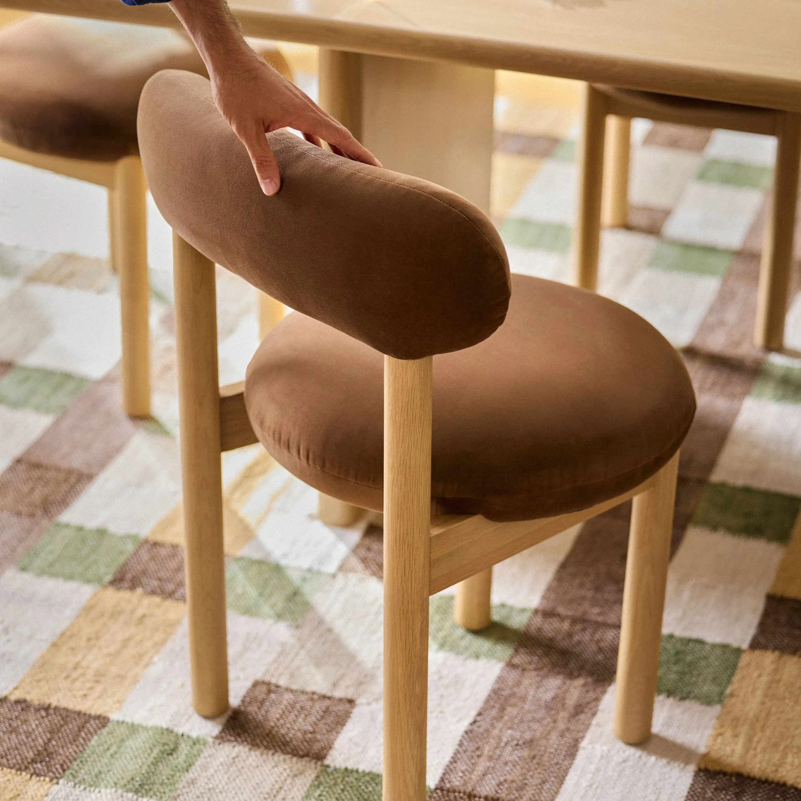 Munk Velvet Dining Chair - White Oak and Hale Earth - Image 4