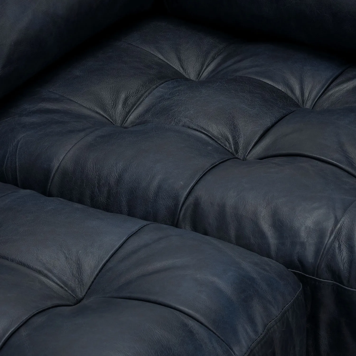 Sven 100_ Tufted Leather Right Sectional - Oxford Blue - Image 6