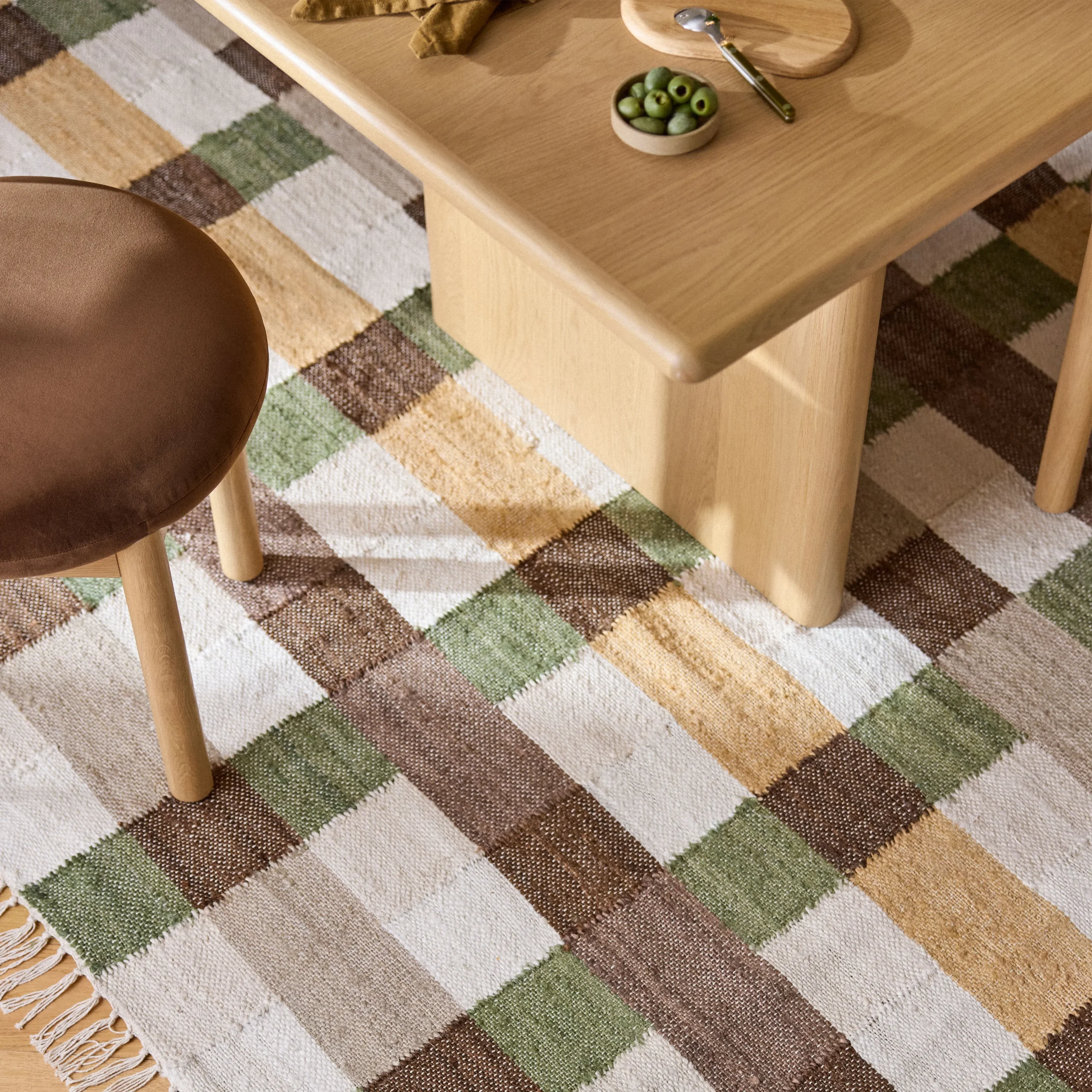 Torme 82.75_ - 104.25_ Extendable Dining Table - White Oak - Image 6