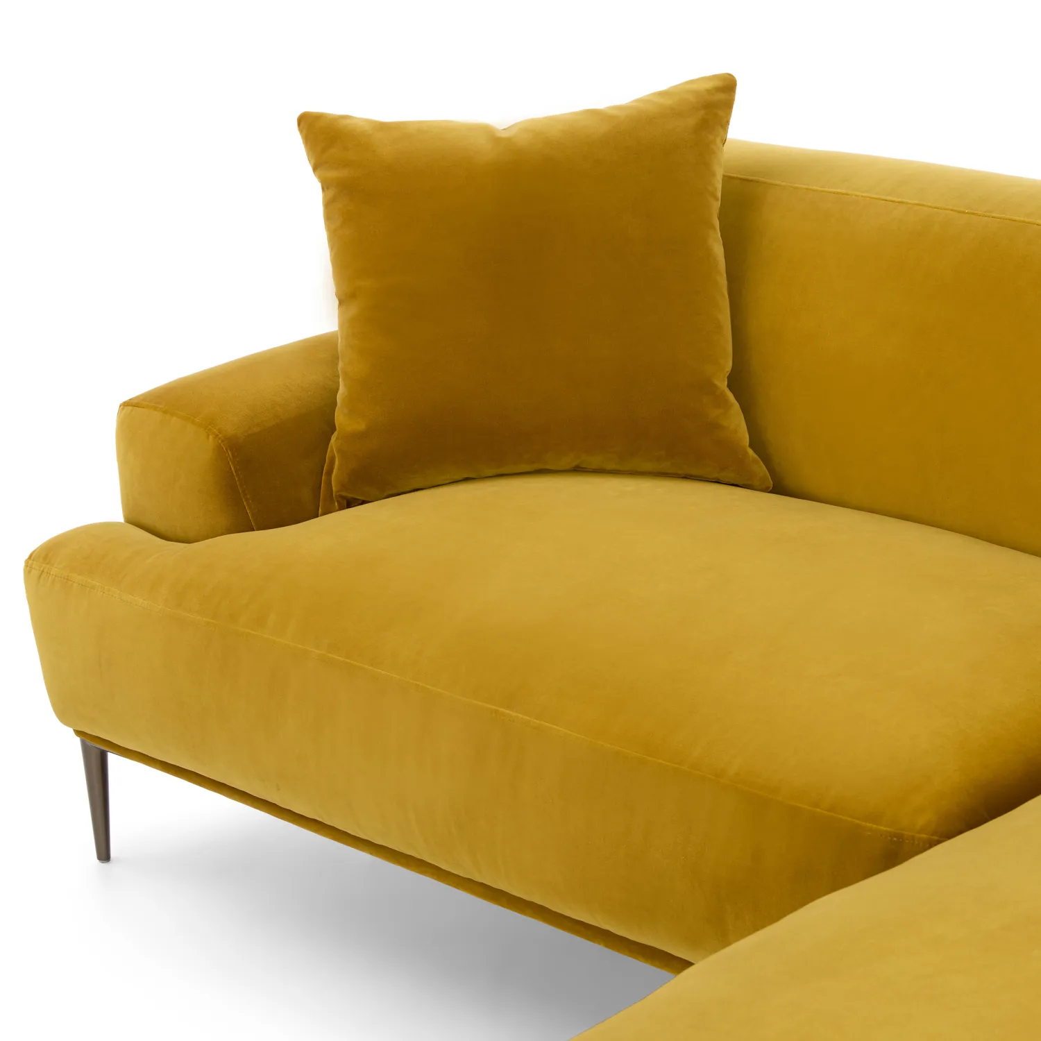 Abisko 94.5_ Velvet Right Sectional - Plush Yarrow Gold - Image 7