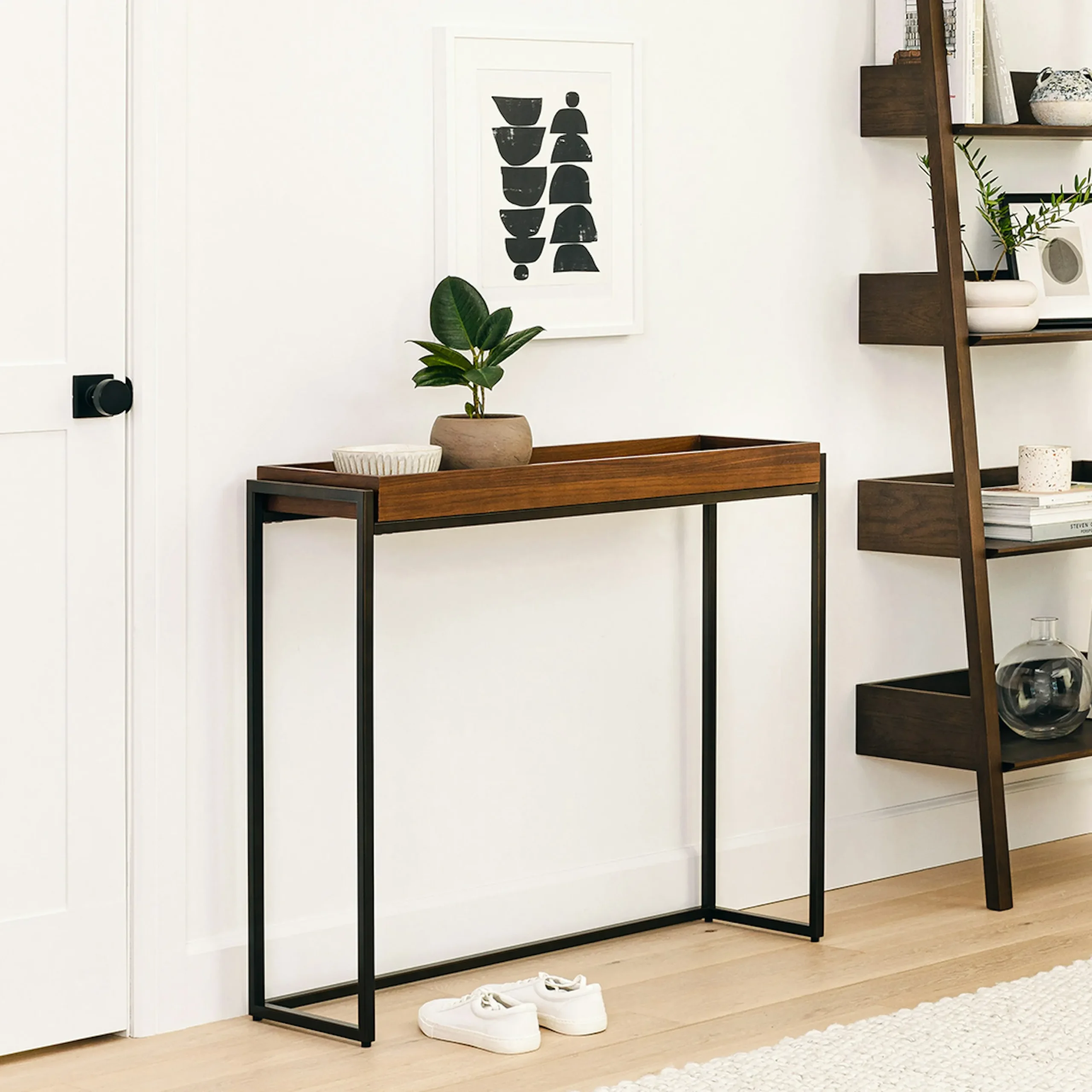 Oscuro 39_ Console - Walnut