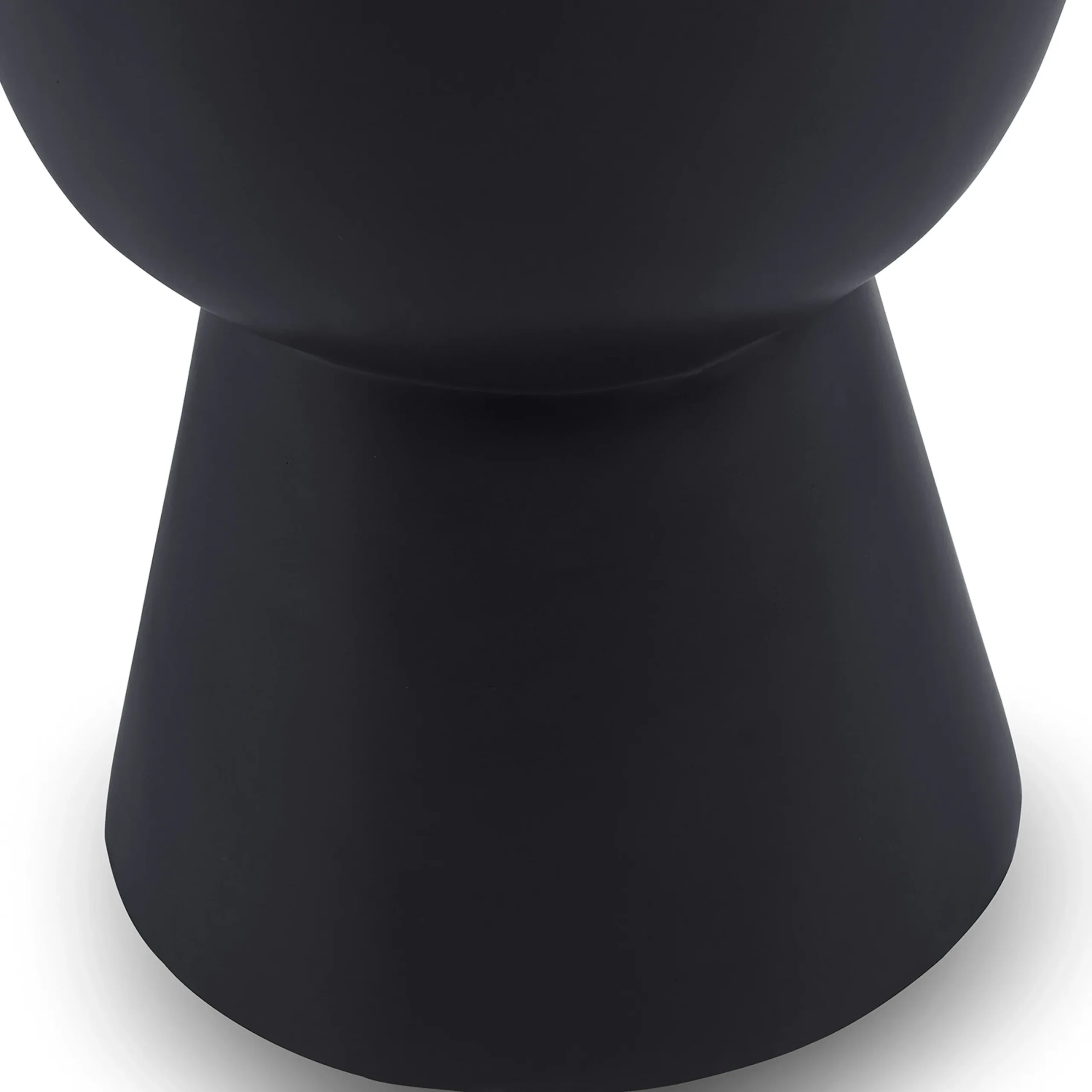 Hendry Outdoor Side Table - Rosin Black - Image 9