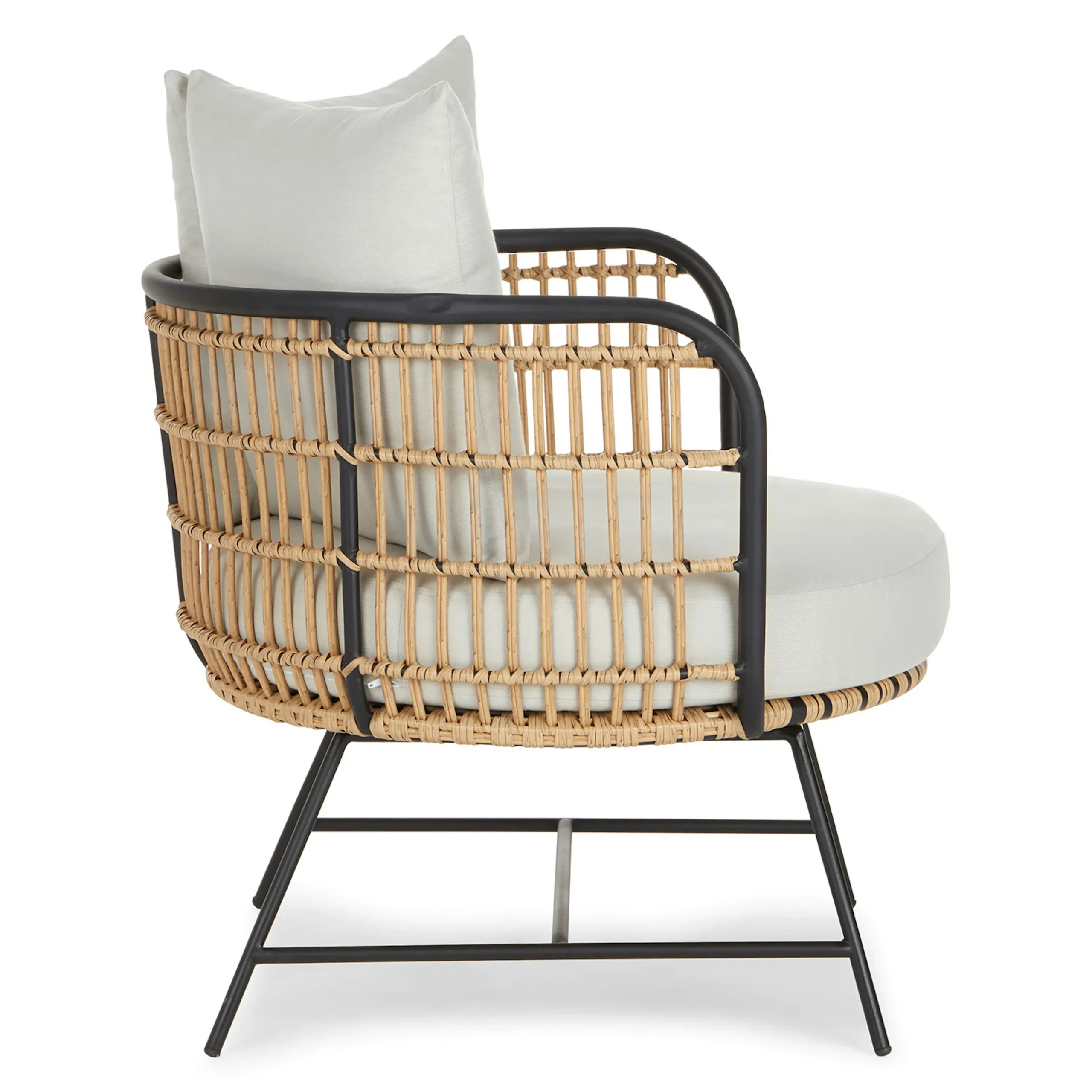 Onya 31.5_ Outdoor Lounge Chair - Lily White - Image 10