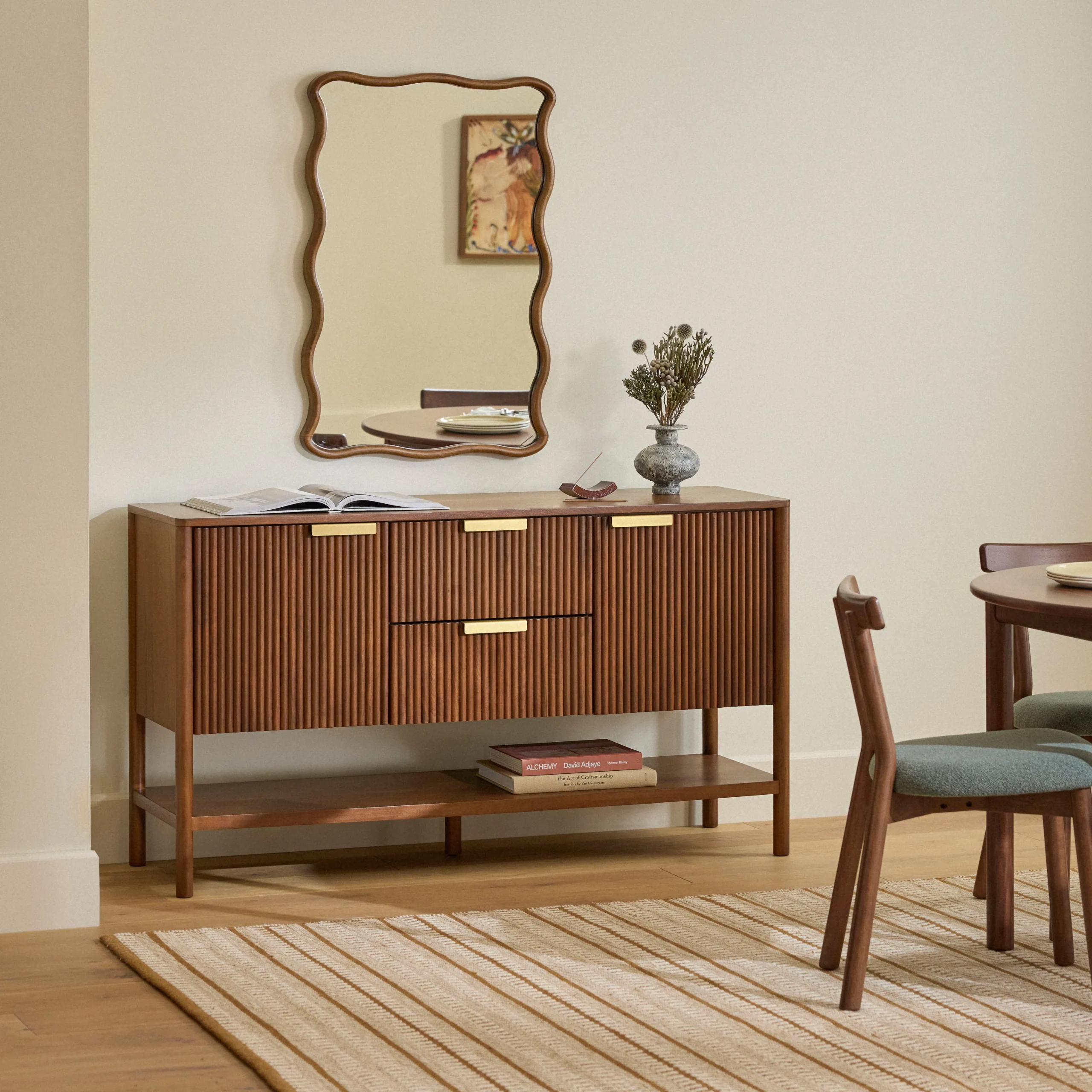 Liv 58_ Sideboard - Walnut