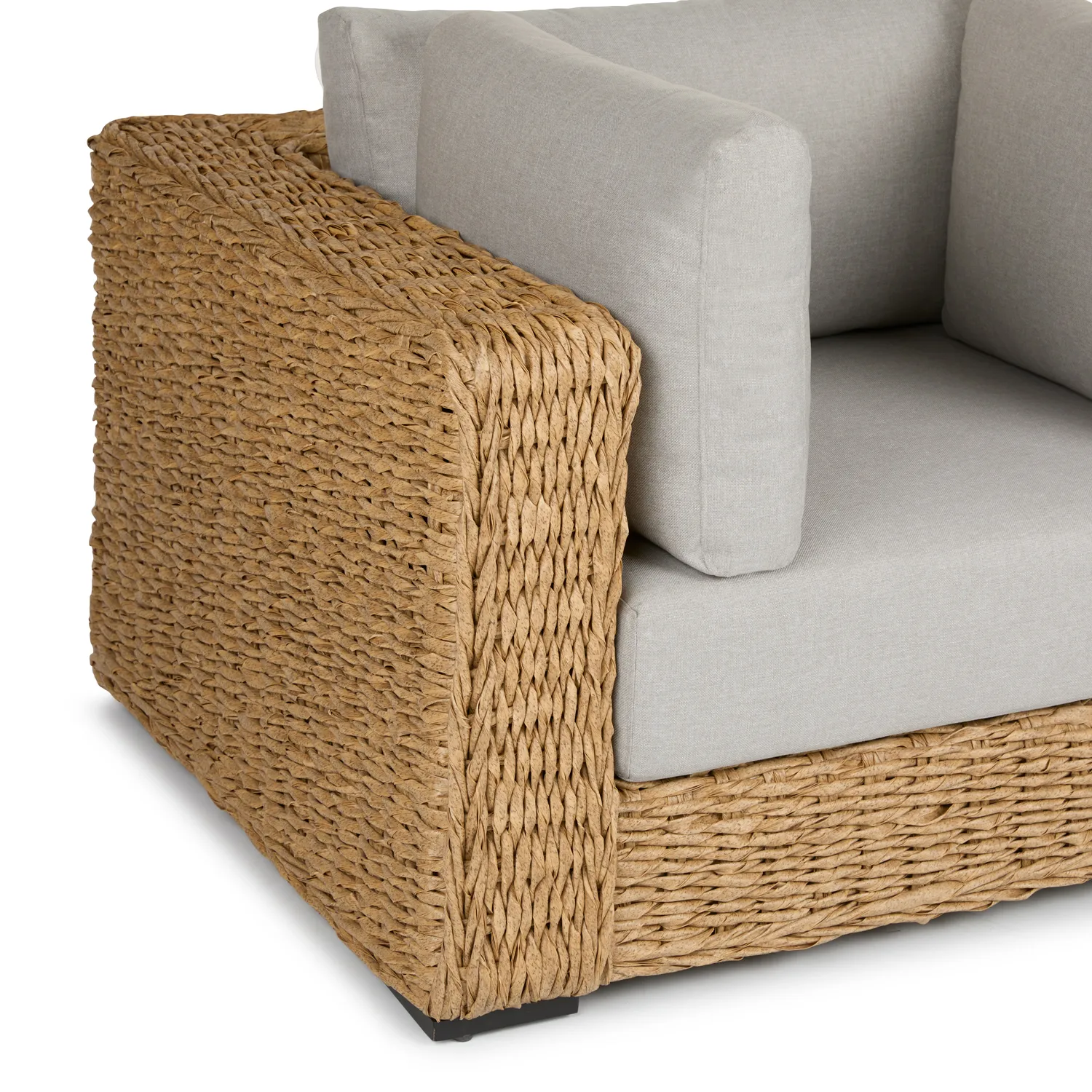 Capra 46_ Outdoor Lounge Chair - Beach Sand - Image 11