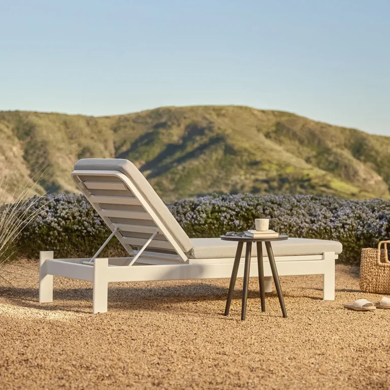 Eleya 78_ Outdoor Chaise Lounge - Cera Gray