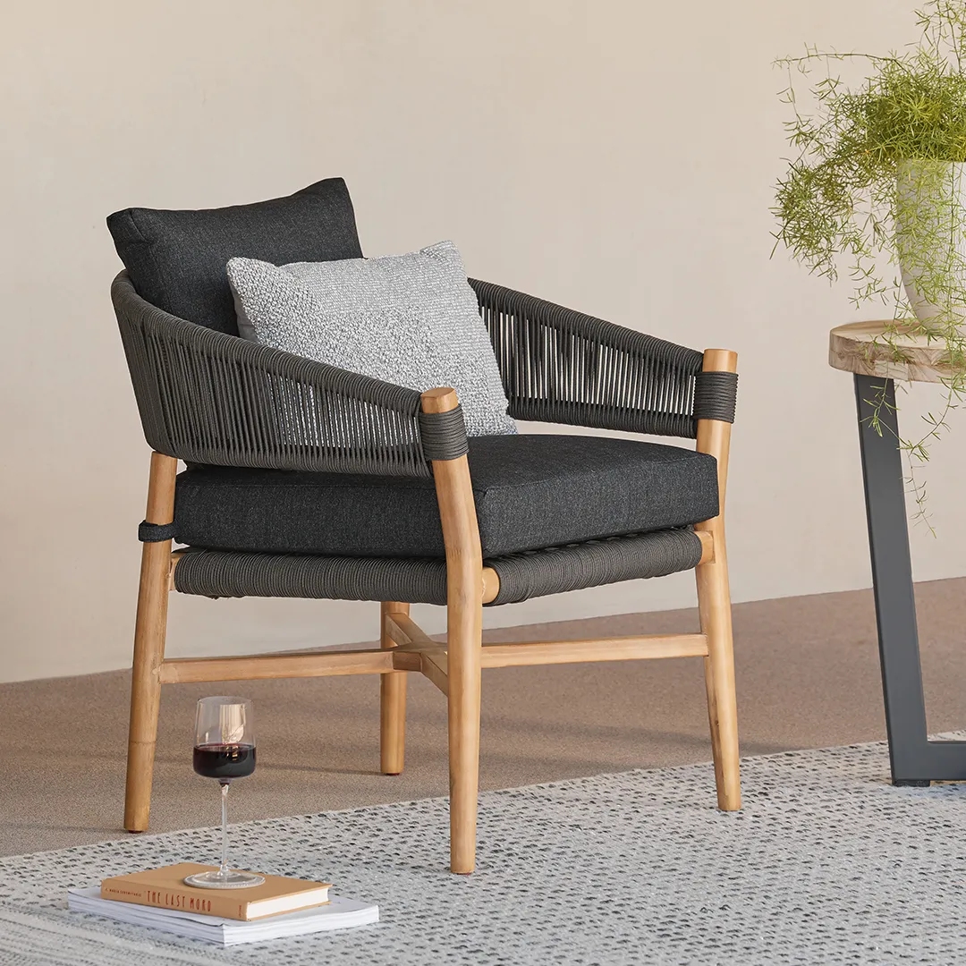Makali 27_ Outdoor Lounge Chair - Slate Gray