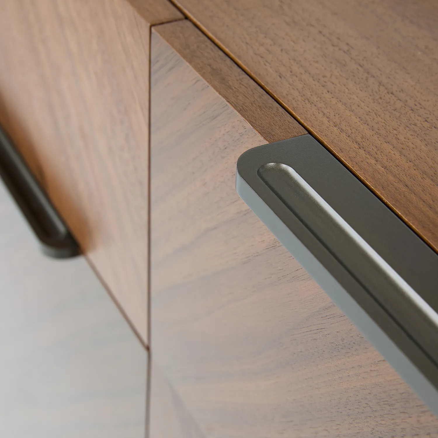 Mysen 35.5_ Glass Cabinet - Walnut - Image 8
