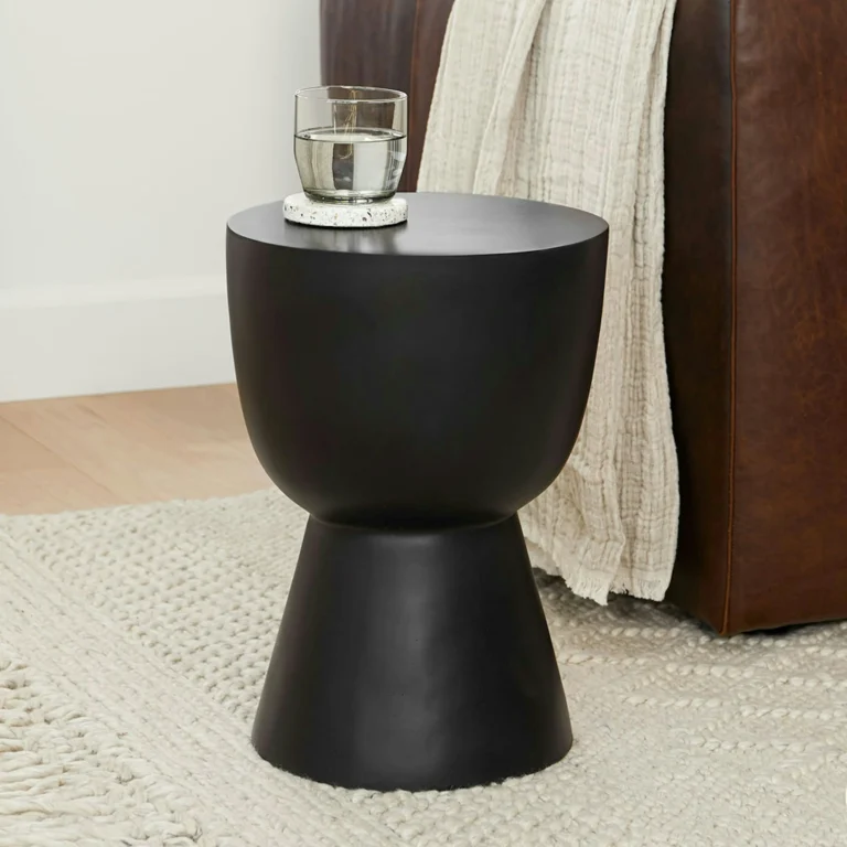 Hendry Outdoor Side Table - Rosin Black