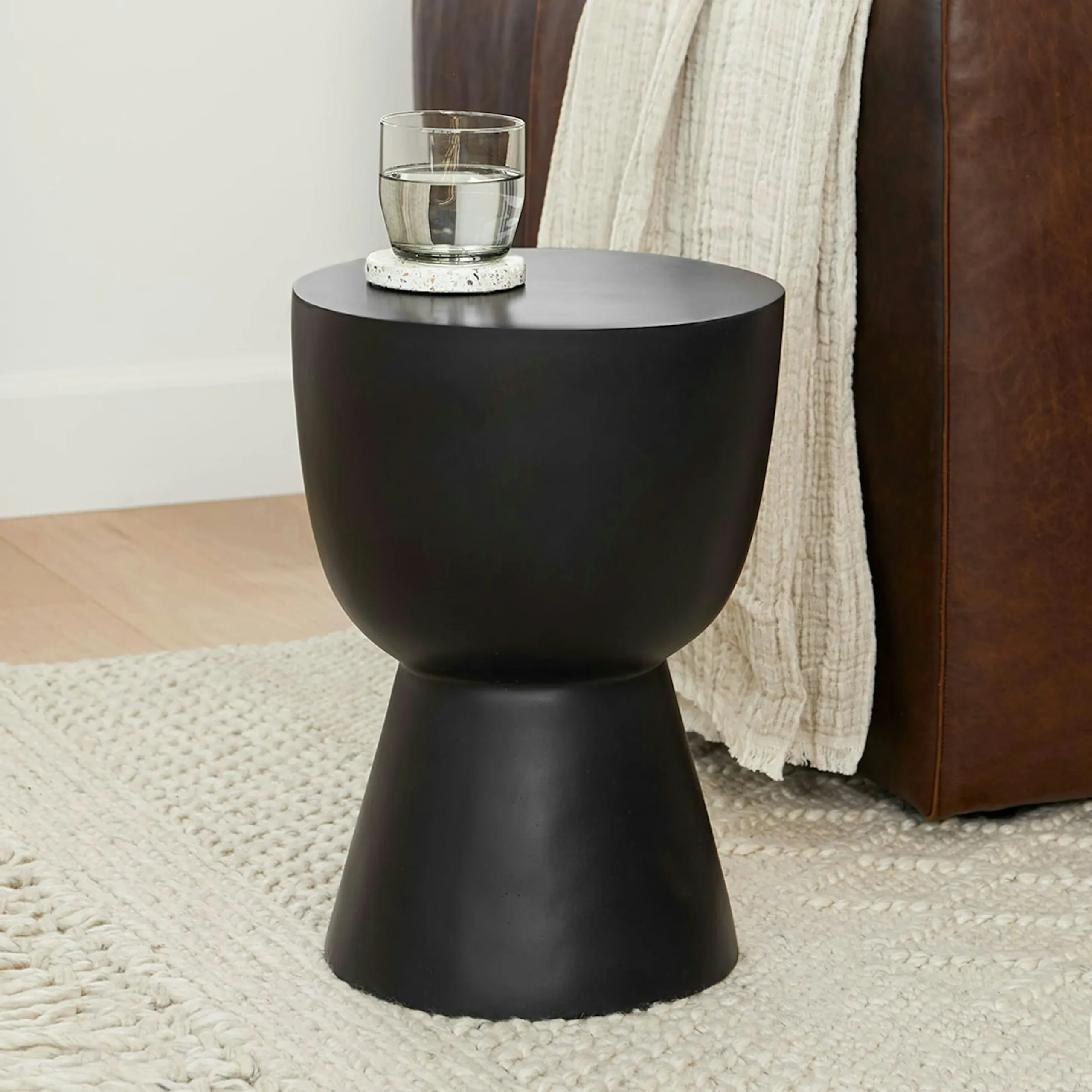 Hendry Outdoor Side Table - Rosin Black