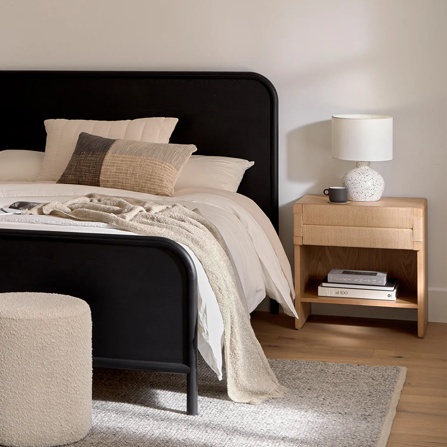 Faydra Queen Bed - Black - Image 14