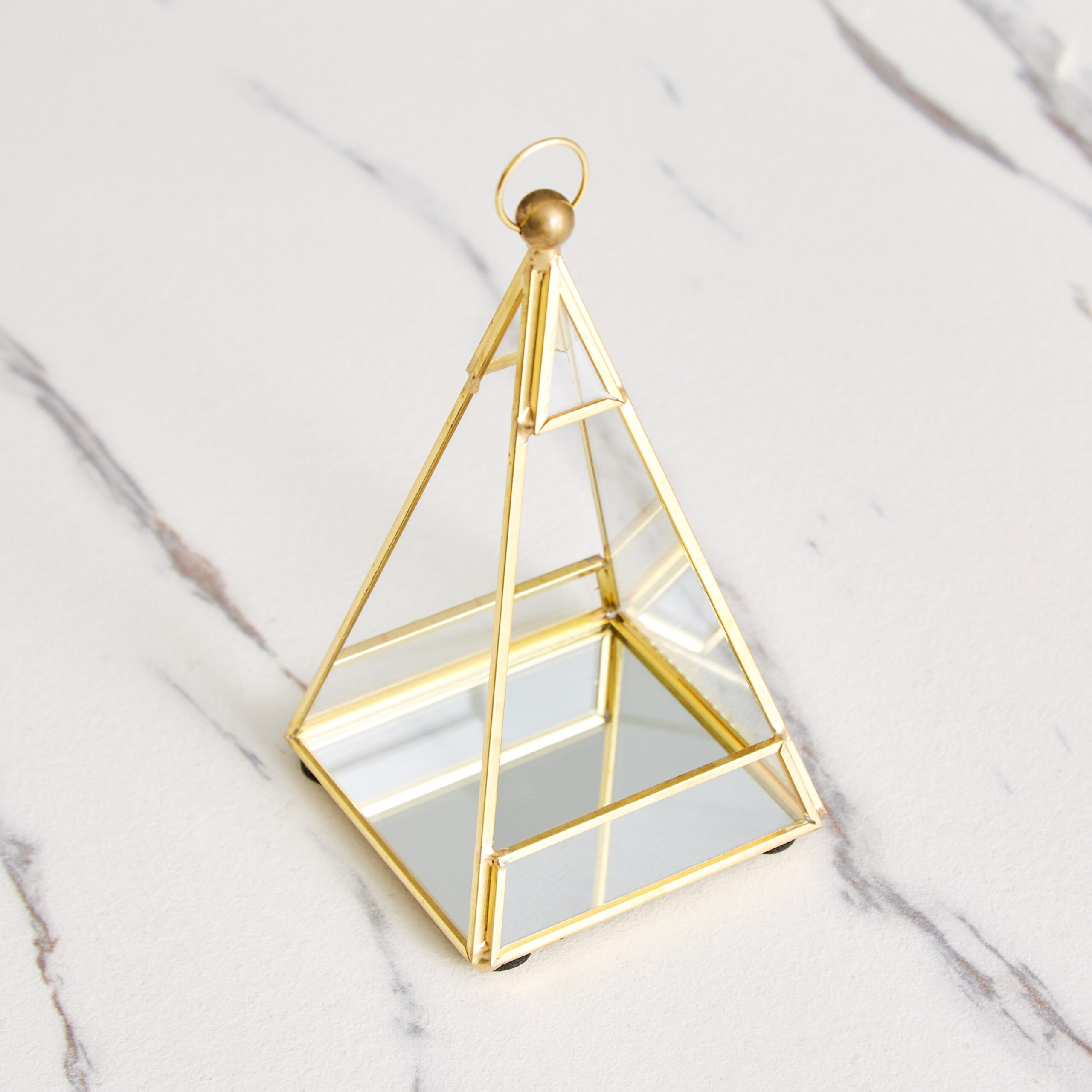 Verity Candle Holder - 9x9x15 cm