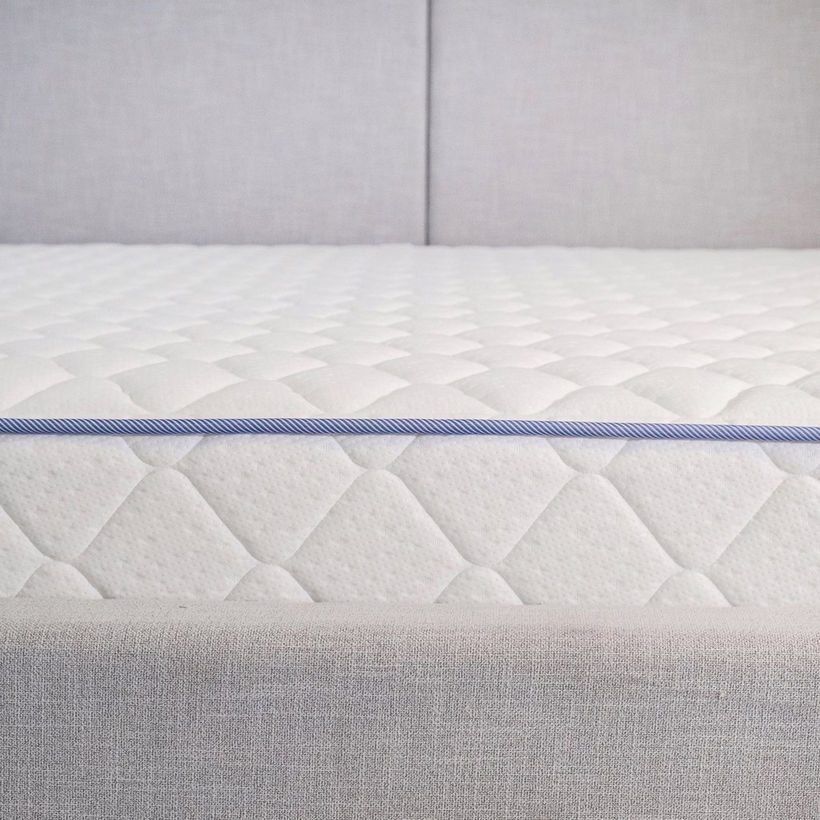 SleepLuxe iCool Gel infused Memory Foam Medium Firm Pocket Spring Single Mattress - 90x190x25 cm - Image 13