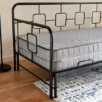 Movo Urban Extendable Metal Single Day Bed - 90x200 cm