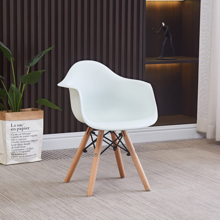 Vanilla Kids' Armchair