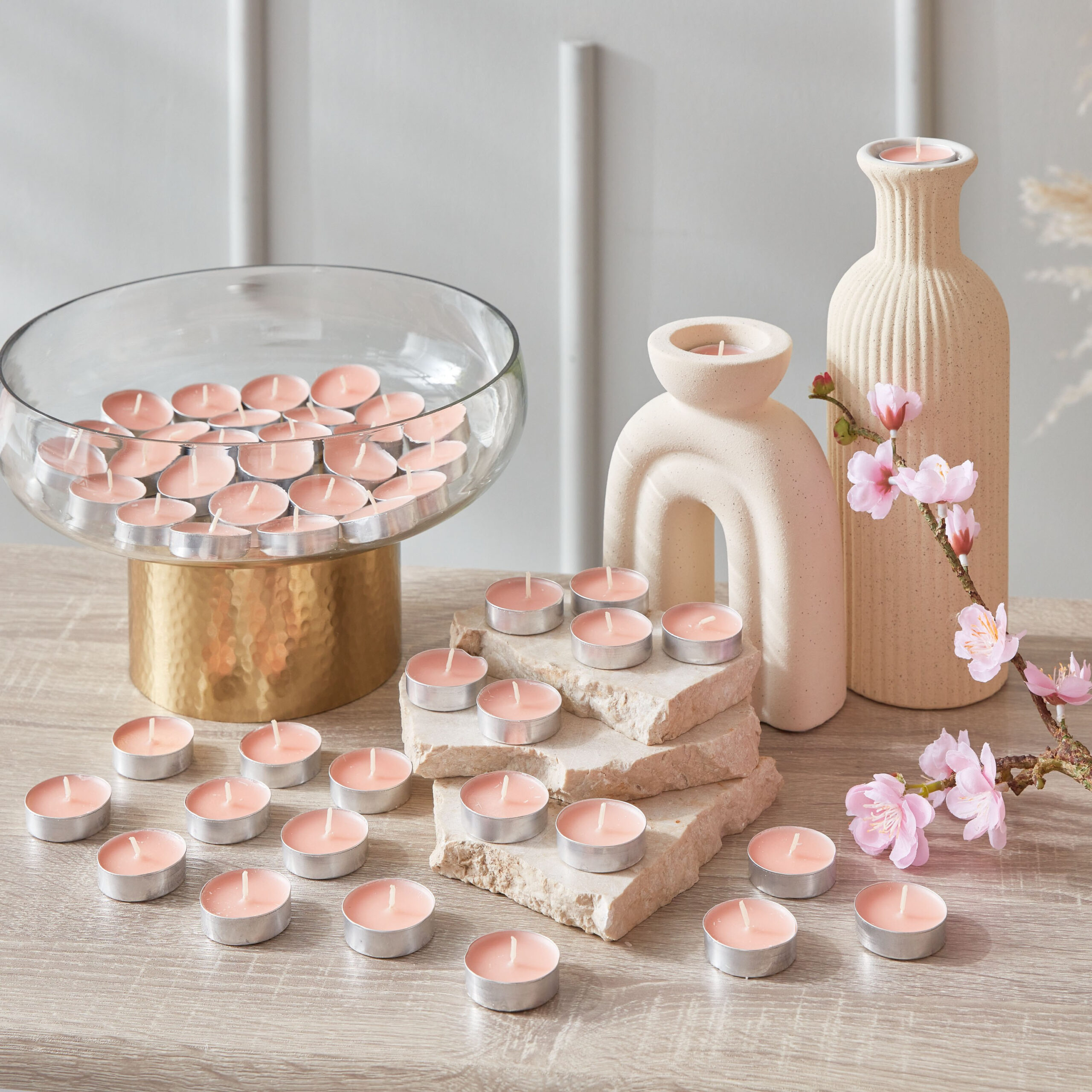 Qara 50-Piece Rose Garden Tealights Set - 19x19x2.5 cm