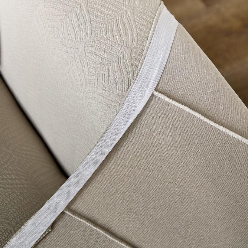 Essential 2-Seater Sofa Cover - 135-175 cm - Image 6