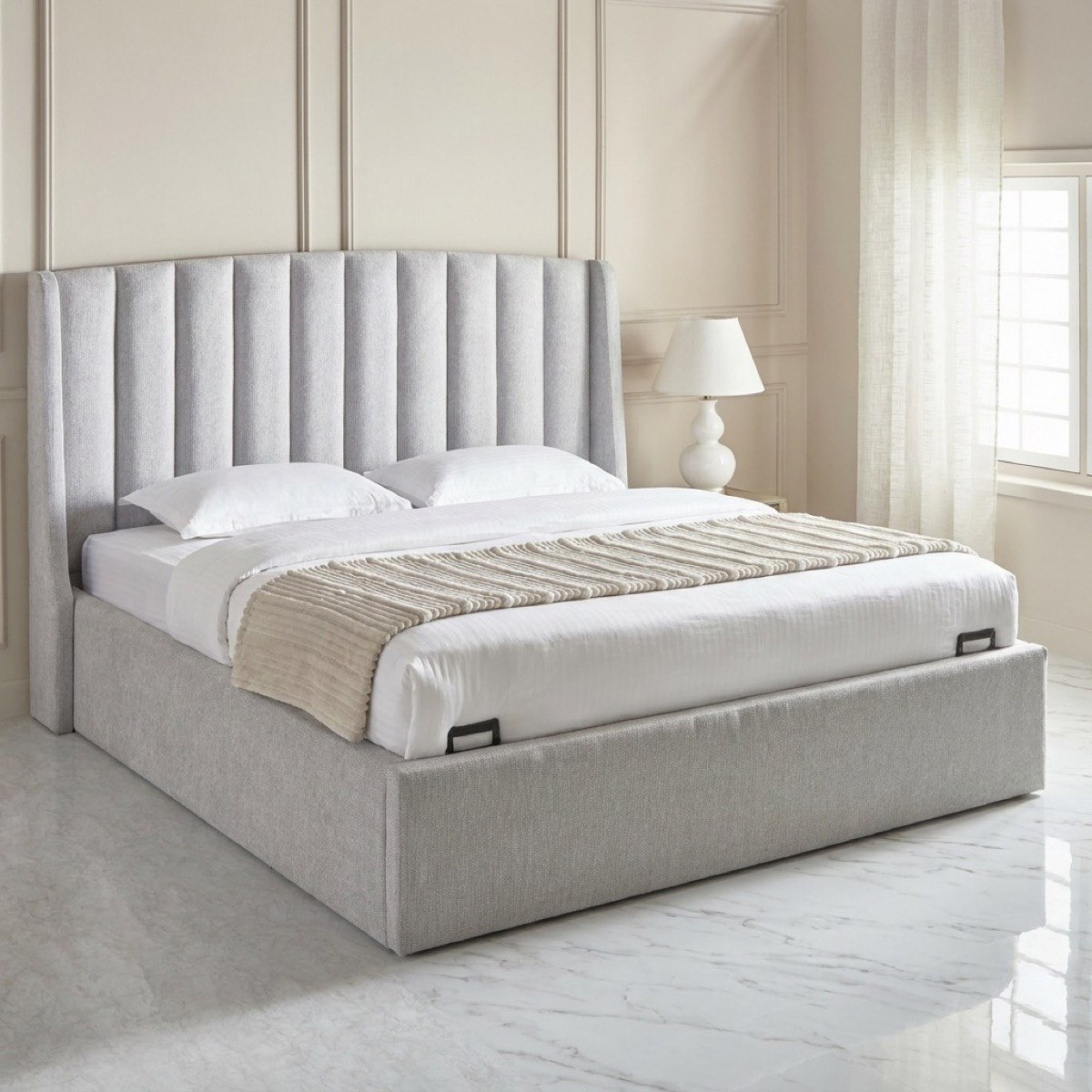 Movo Maine Lewis Hydraulic Storage Upholstered Queen Bed - 160x200 cm