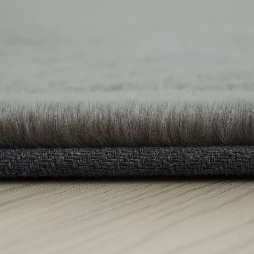 Faux Rabbit Fur Rug - 160x230 cm - Image 5