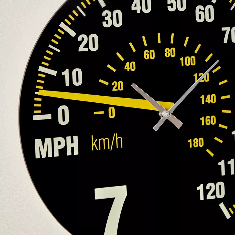 Fero Speedometer Clock with Tinted Glass - 38x4.5x38 cm - Image 4