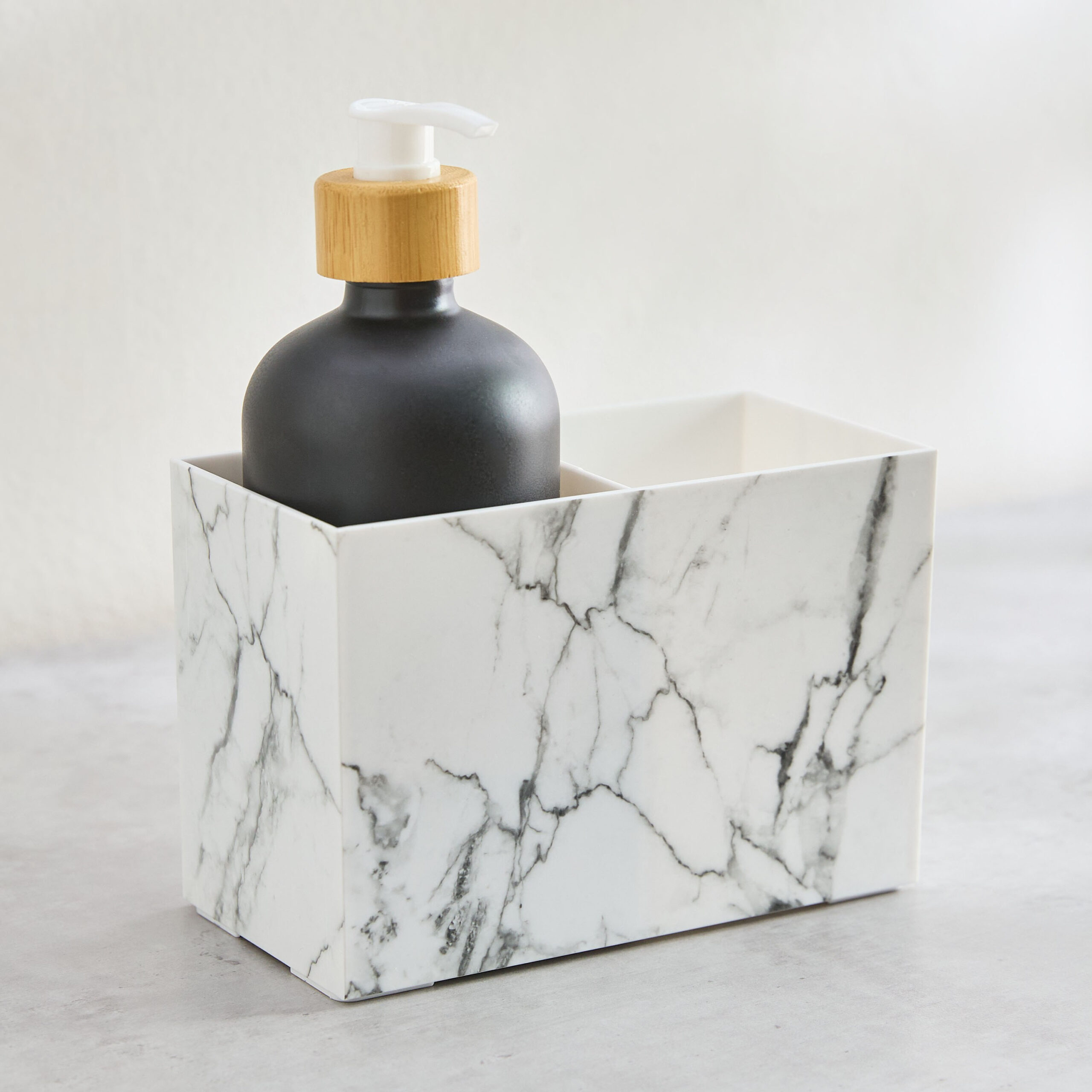 Magnus Desk Organizer