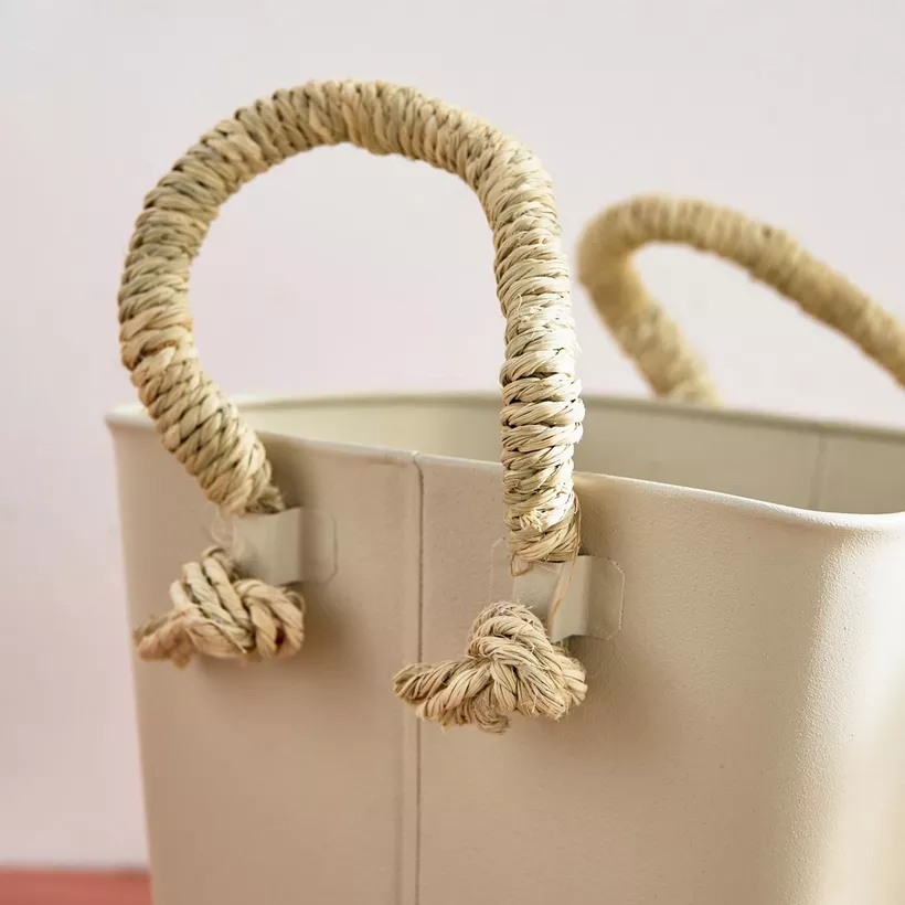Bella Metal Taca Plant Basket with Sabai Handle - 20x20x19 cm - Image 3