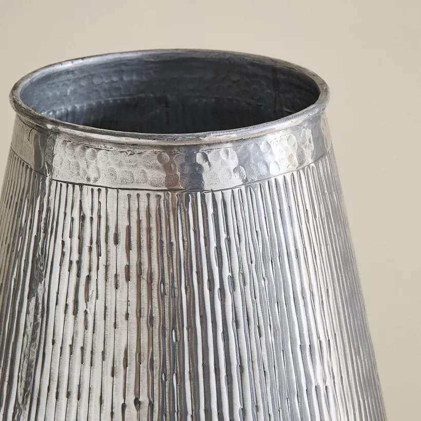 Nydril Aluminium Linework Hammered Vase - 30x34 cm - Image 3