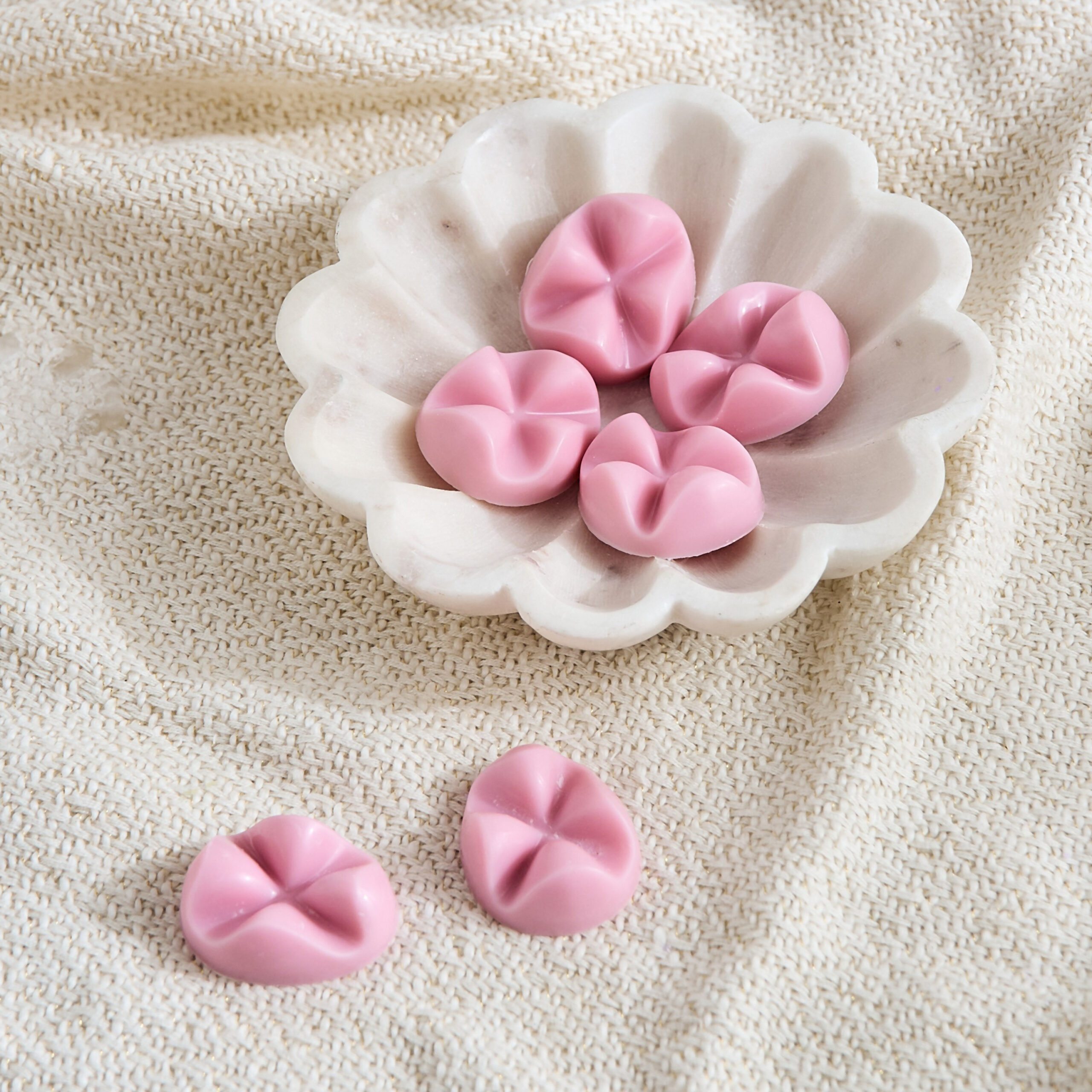 Bolsius 6-Piece Magnolia Scented Wax Melt Set - 106 gm