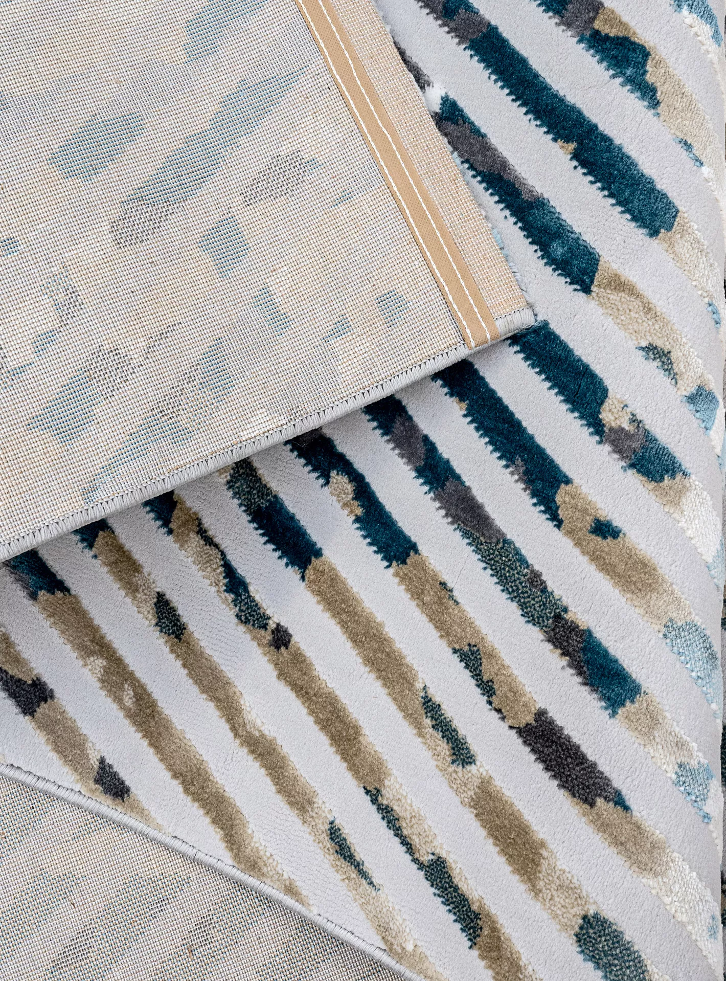 Barracuda Rug - 400x300 cm - Image 5