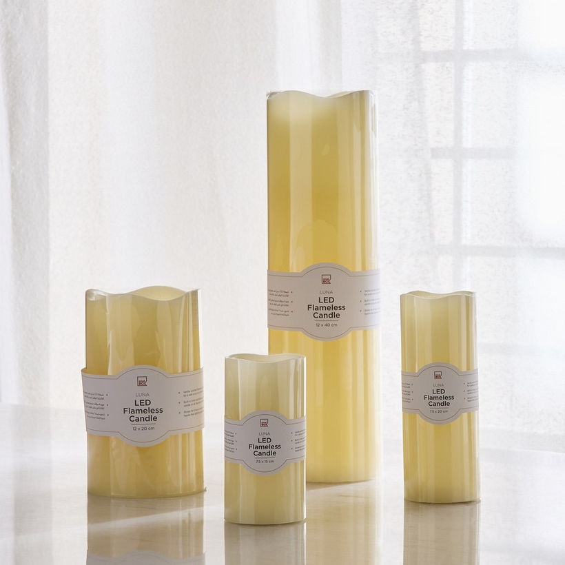 Luna LED Flameless Ivory Wax Candle with Vanilla Scent and Flickering - 7.5x15 cm - Image 3