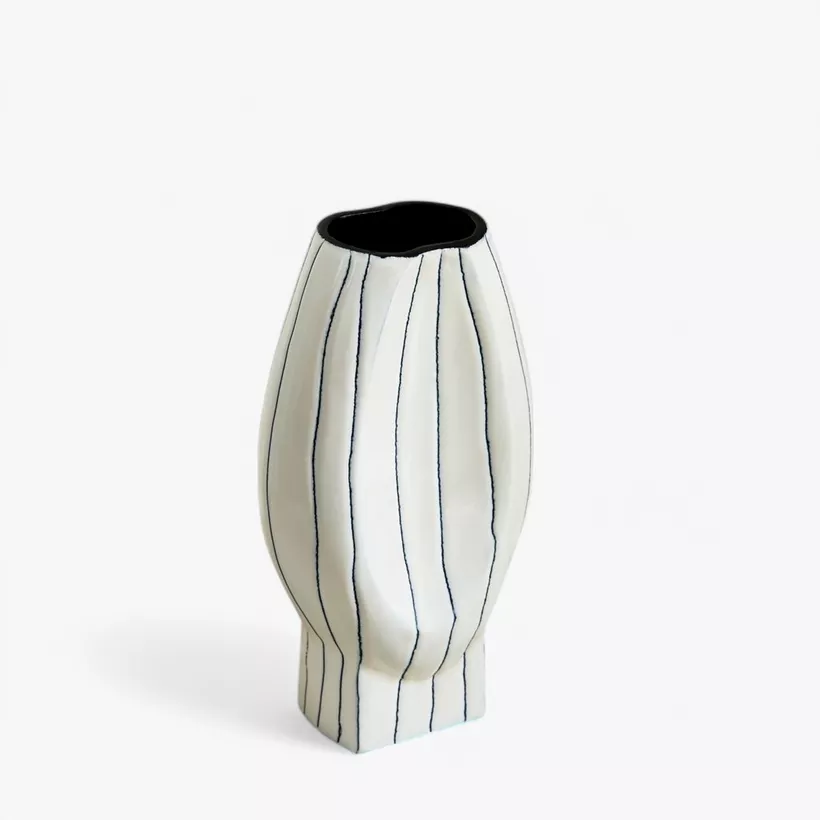 Fylis Aluminium Sketchy Story Vase - 14.5x8x26 cm - Image 2