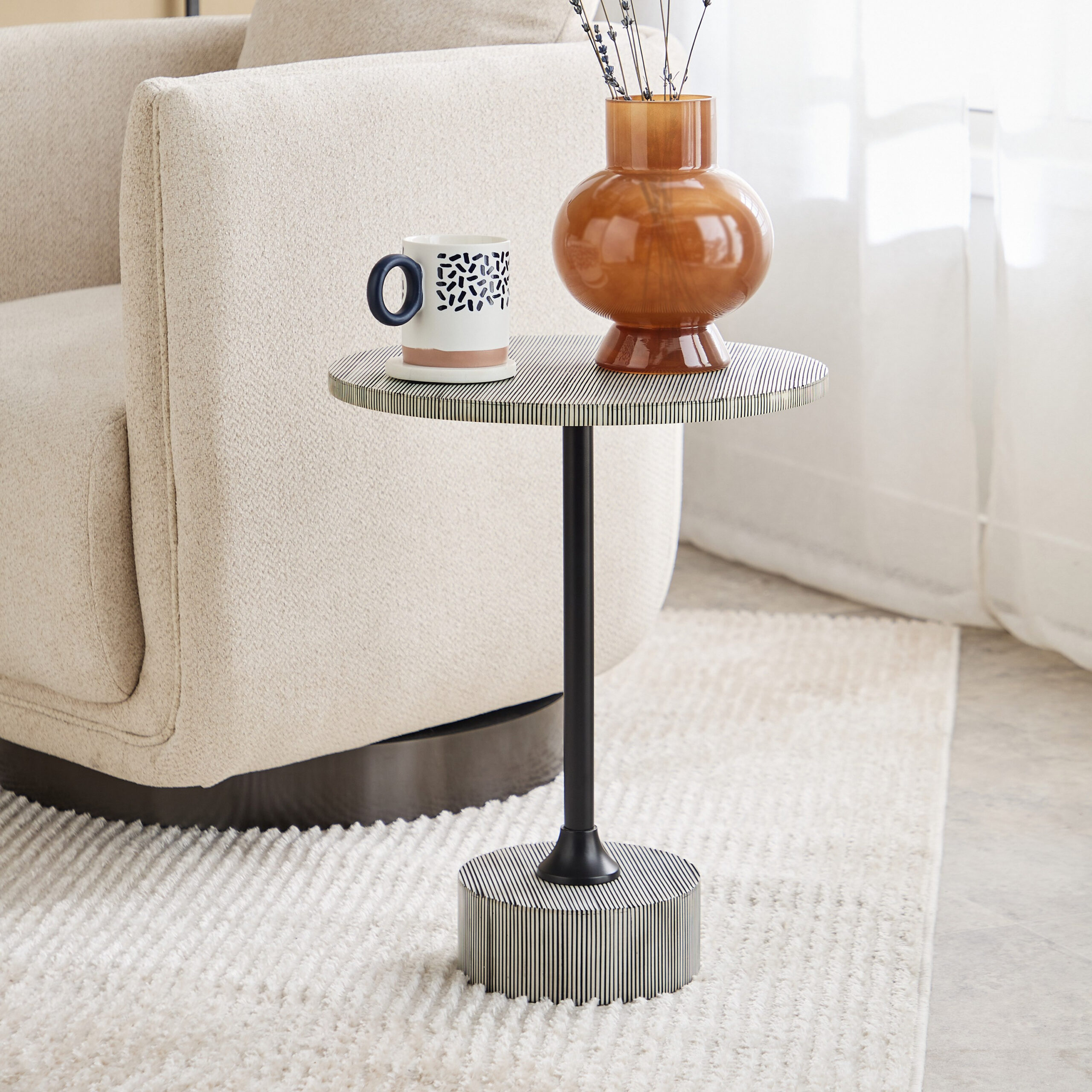 Vendra Cetria Premium Resin Side Table