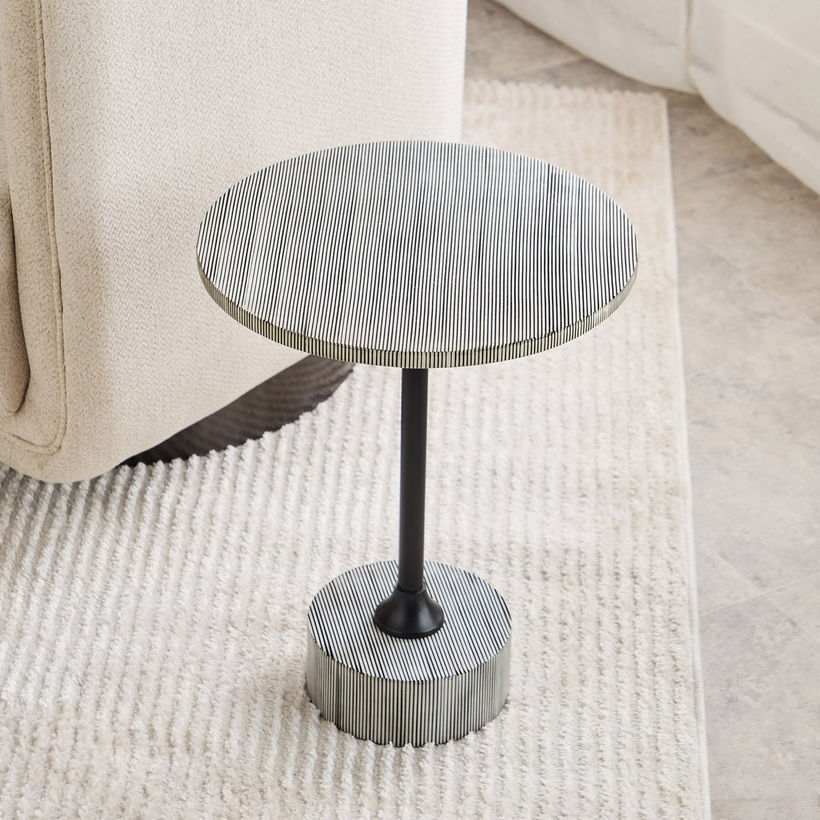 Vendra Cetria Premium Resin Side Table - Image 3