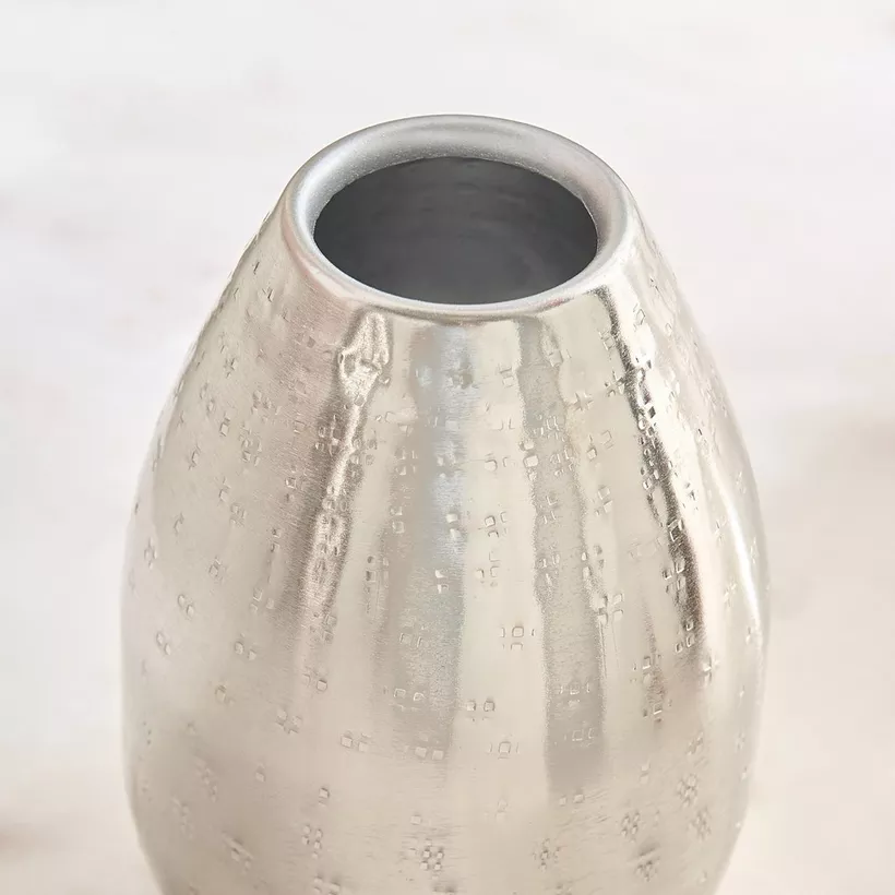 Avya Metal Etched Vase - 10x10x15 cm - Image 4