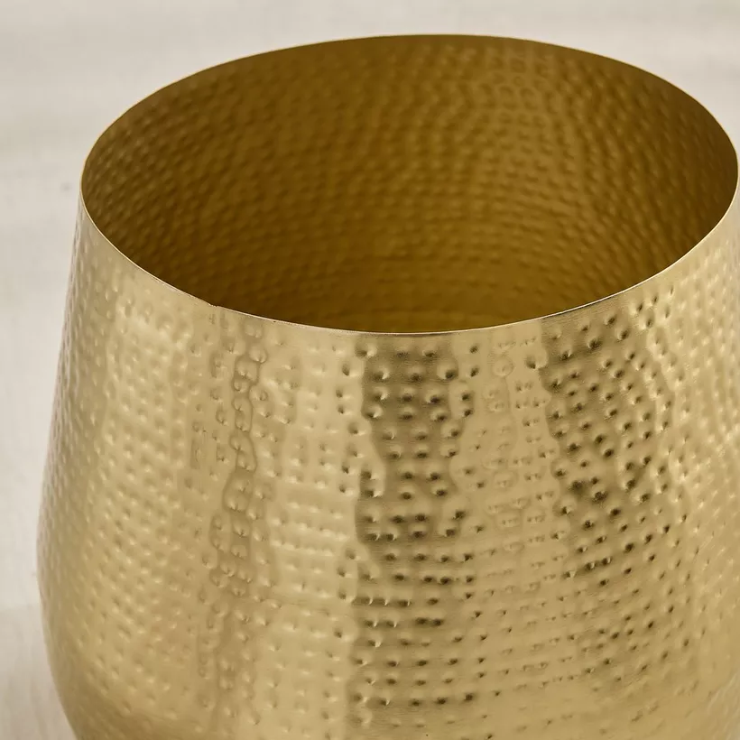 Avya Metal Hammered Conical Planter - 32x32x30 cm - Image 4