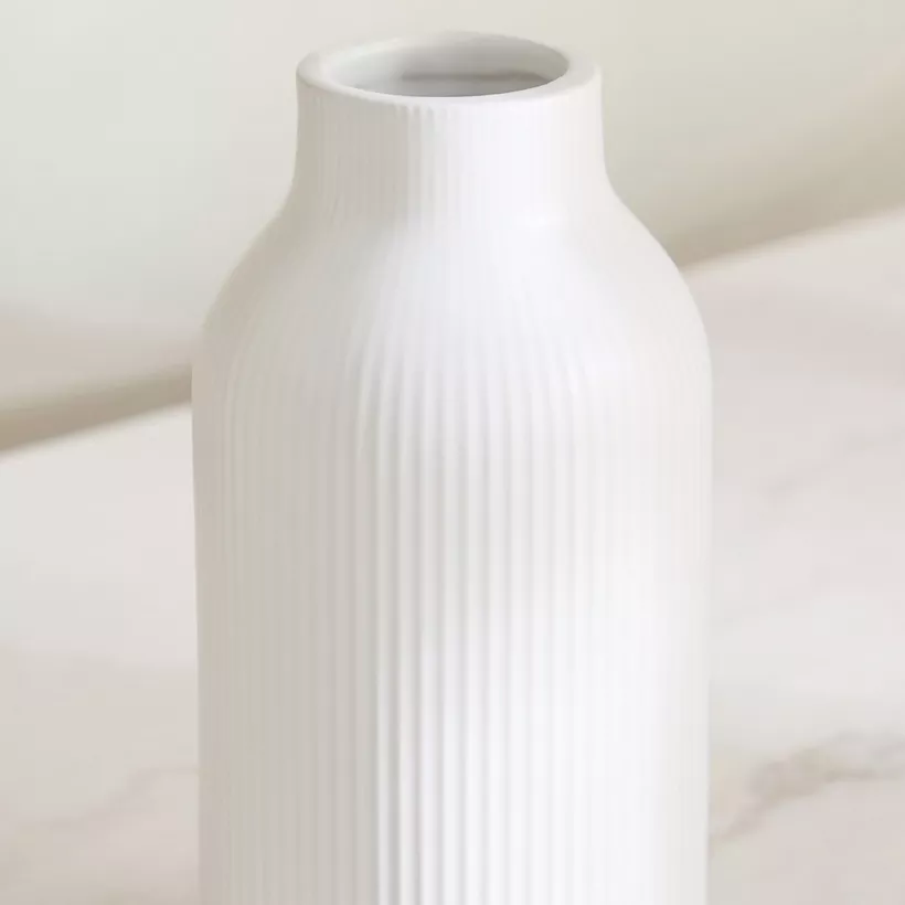Sansa Roma Ceramic Vase - 12.3x12.3x25.5 cm - Image 4