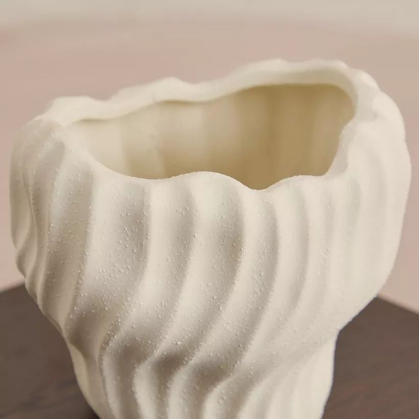Sansa Roma Ceramic Vase - 18x15.5x16 cm - Image 4