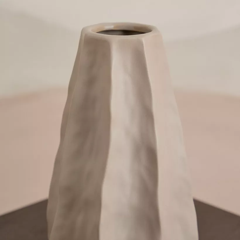 Sansa Roma Ceramic Vase - 13.5x13.5x23.3 cm - Image 4