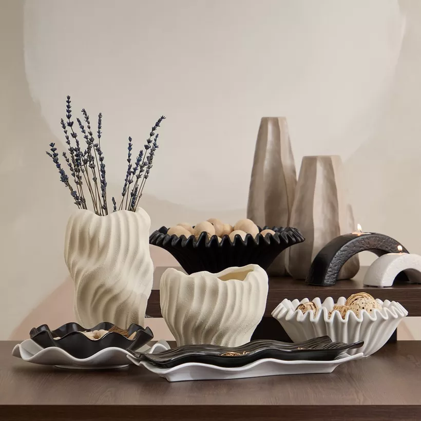 Sansa Roma Ceramic Vase - 13.5x13.5x23.3 cm - Image 5
