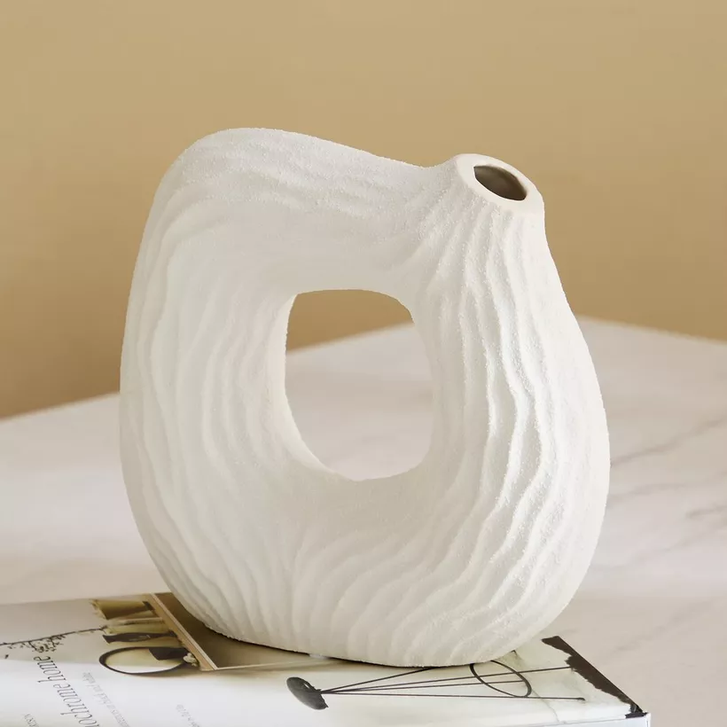 Sansa Roma Ceramic Textured Vase - 22.5x8.5x21 cm - Image 3