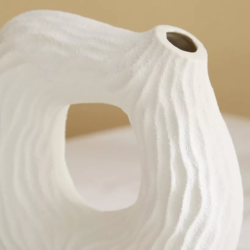 Sansa Roma Ceramic Textured Vase - 22.5x8.5x21 cm - Image 4